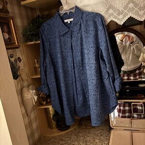 Foxcroft Blue Textured Women's Top